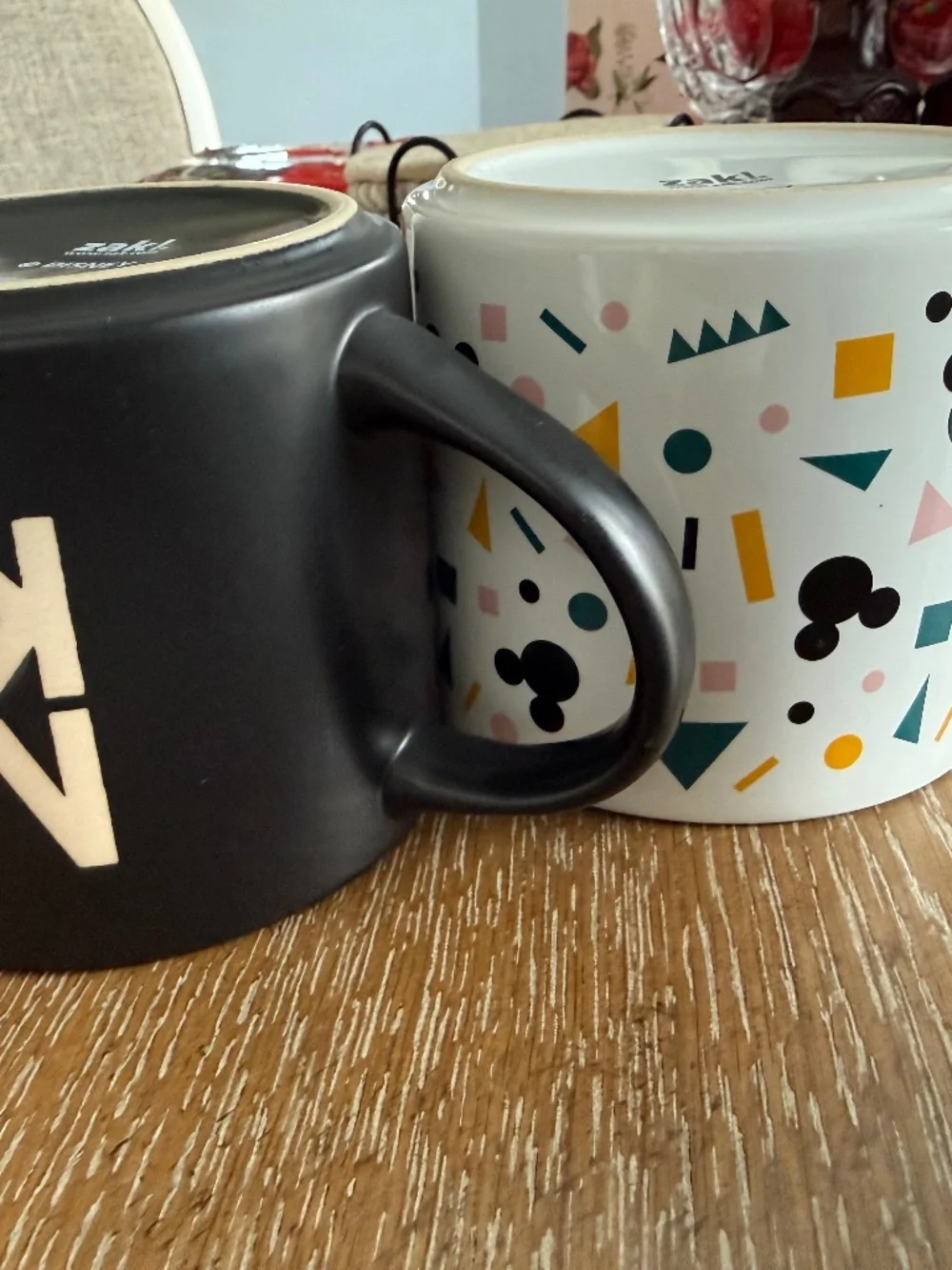 Disney by Zak! Coffee Mug Set – Set of 4 – Excellent Like New Condition